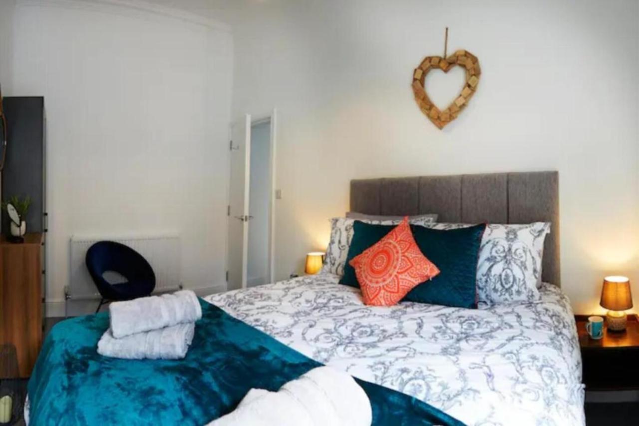 Seascape - Fantastic Location With Sea Views! Scarborough Extérieur photo