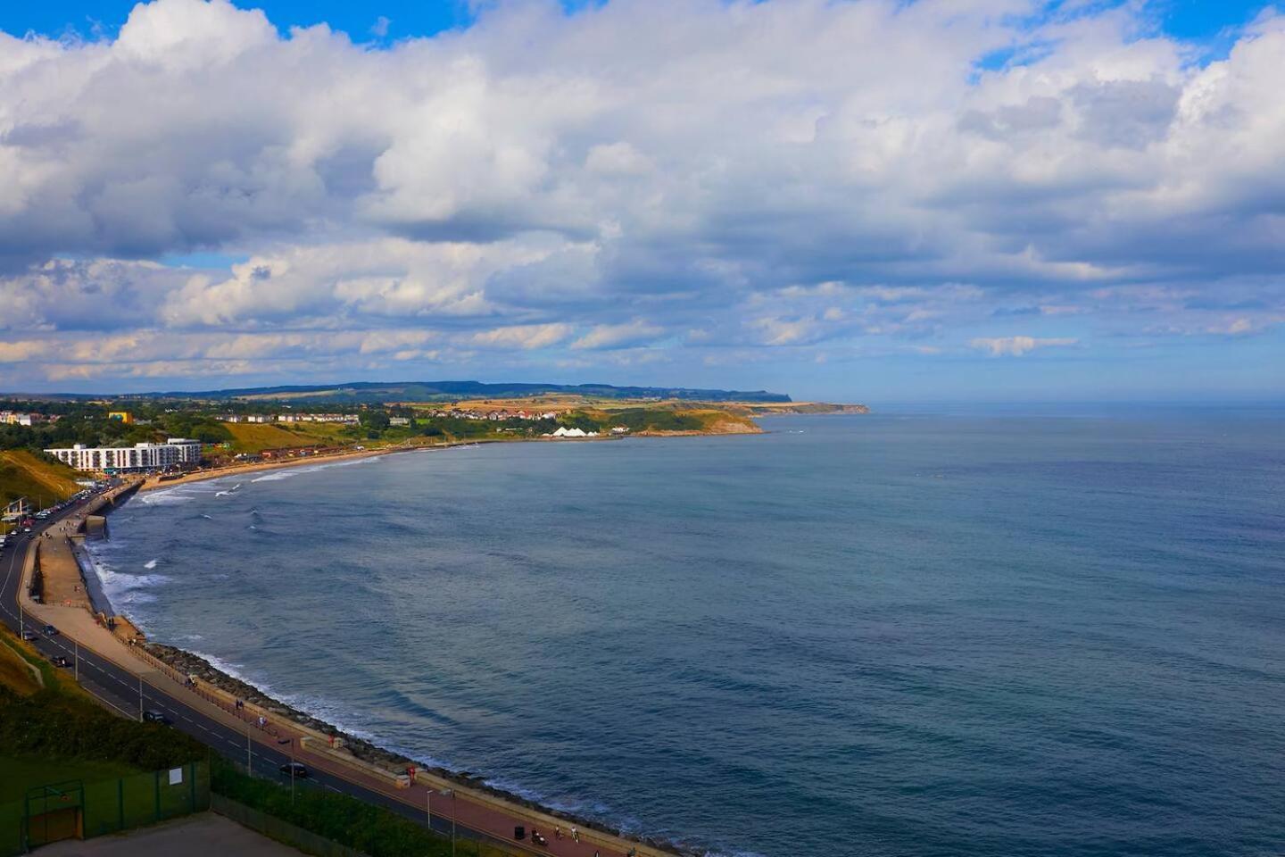 Seascape - Fantastic Location With Sea Views! Scarborough Extérieur photo