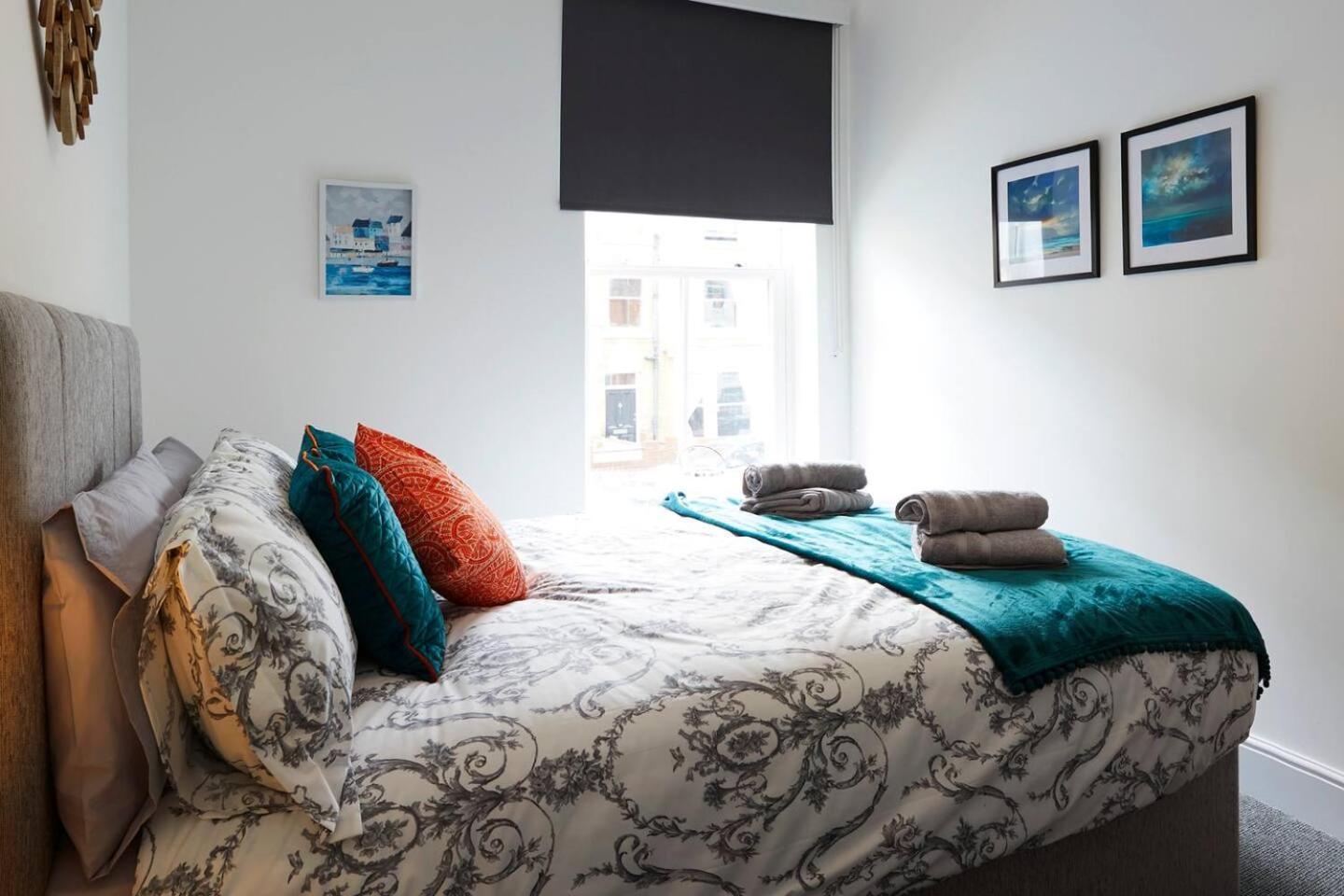 Seascape - Fantastic Location With Sea Views! Scarborough Extérieur photo